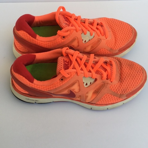 nike free 2 day shipping